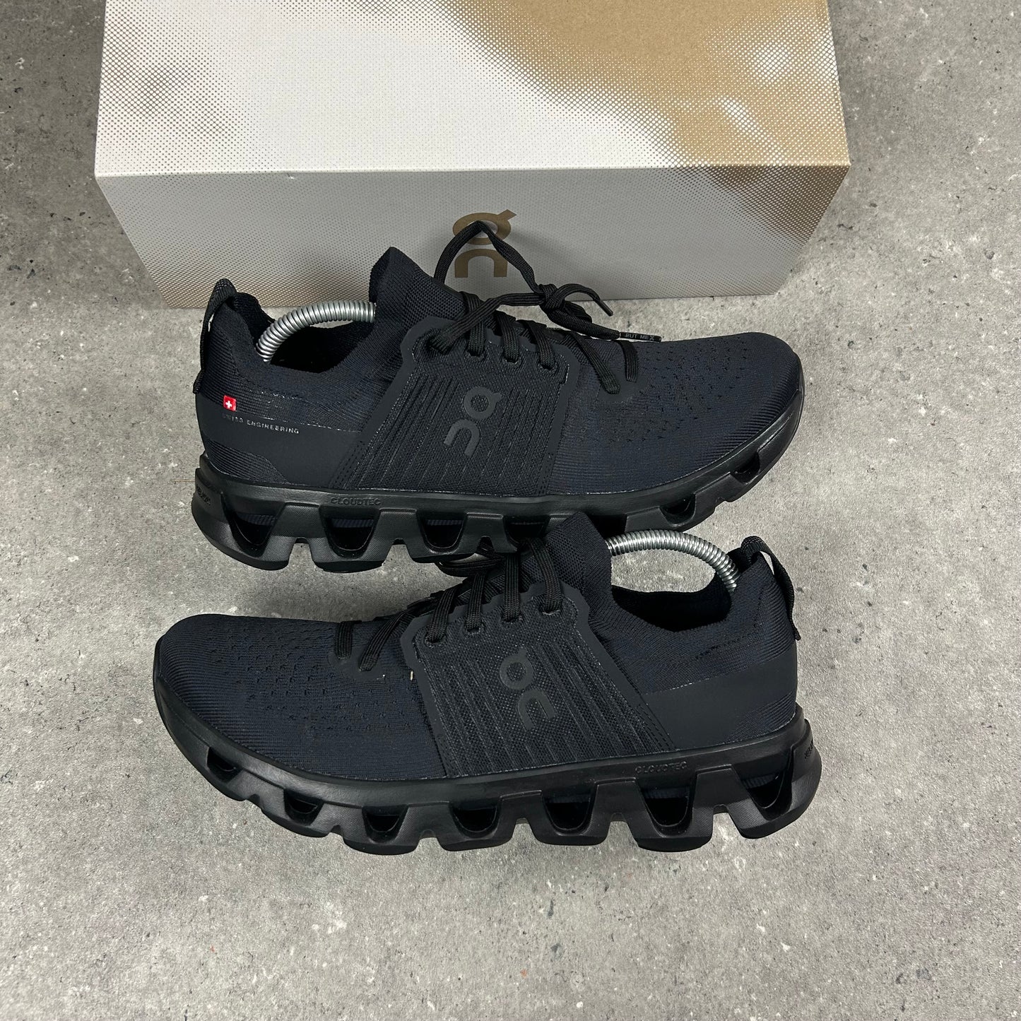 ON RUNNING CLOUDSWIFT - 4 BLACK ECLIPSE