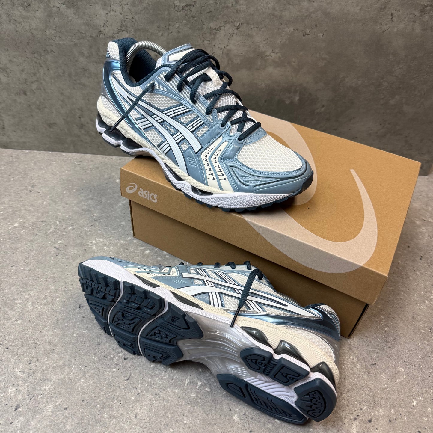 ASICS GEL KAYANO 14 - CREAM / RAW INDIGO