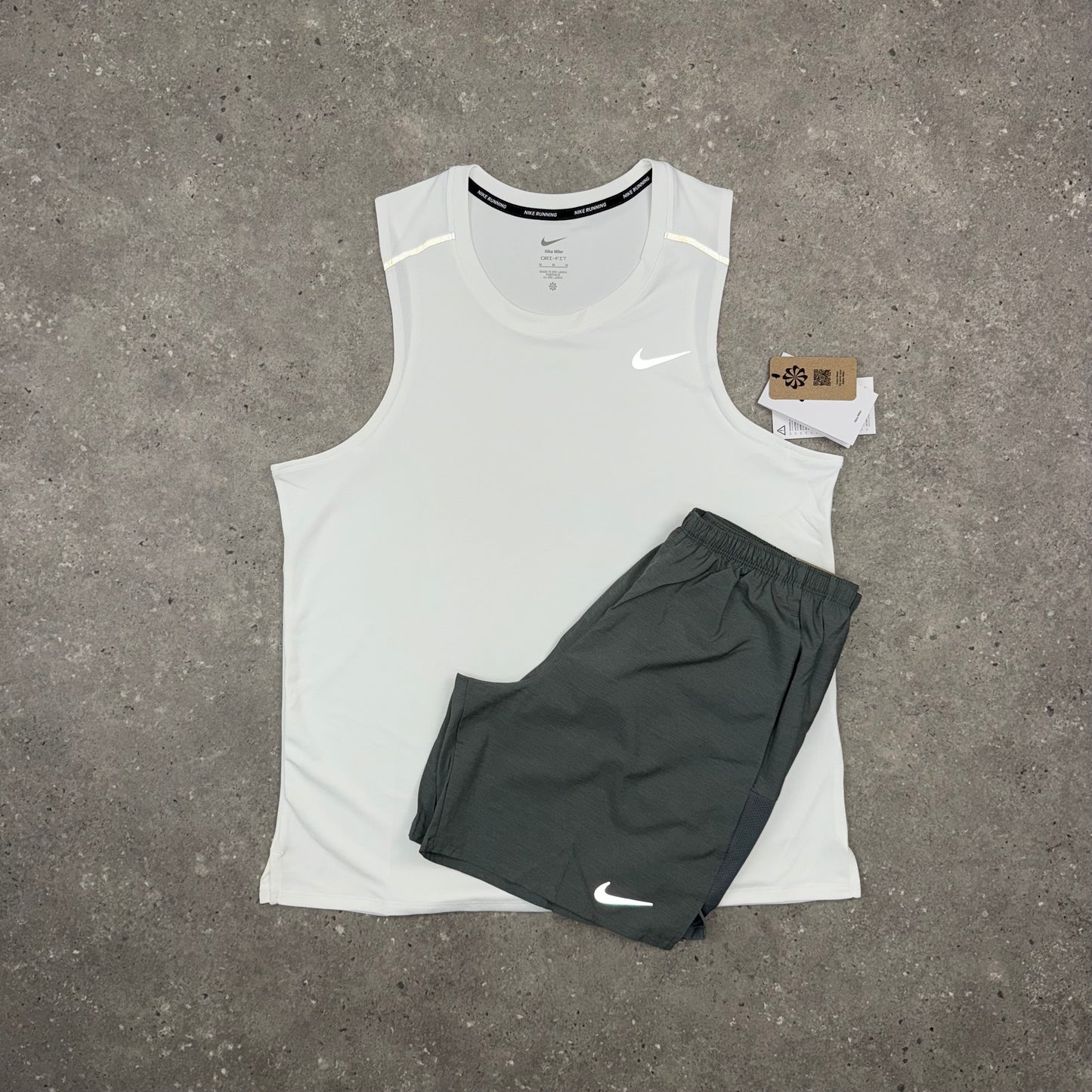NIKE MILER VEST - WHITE