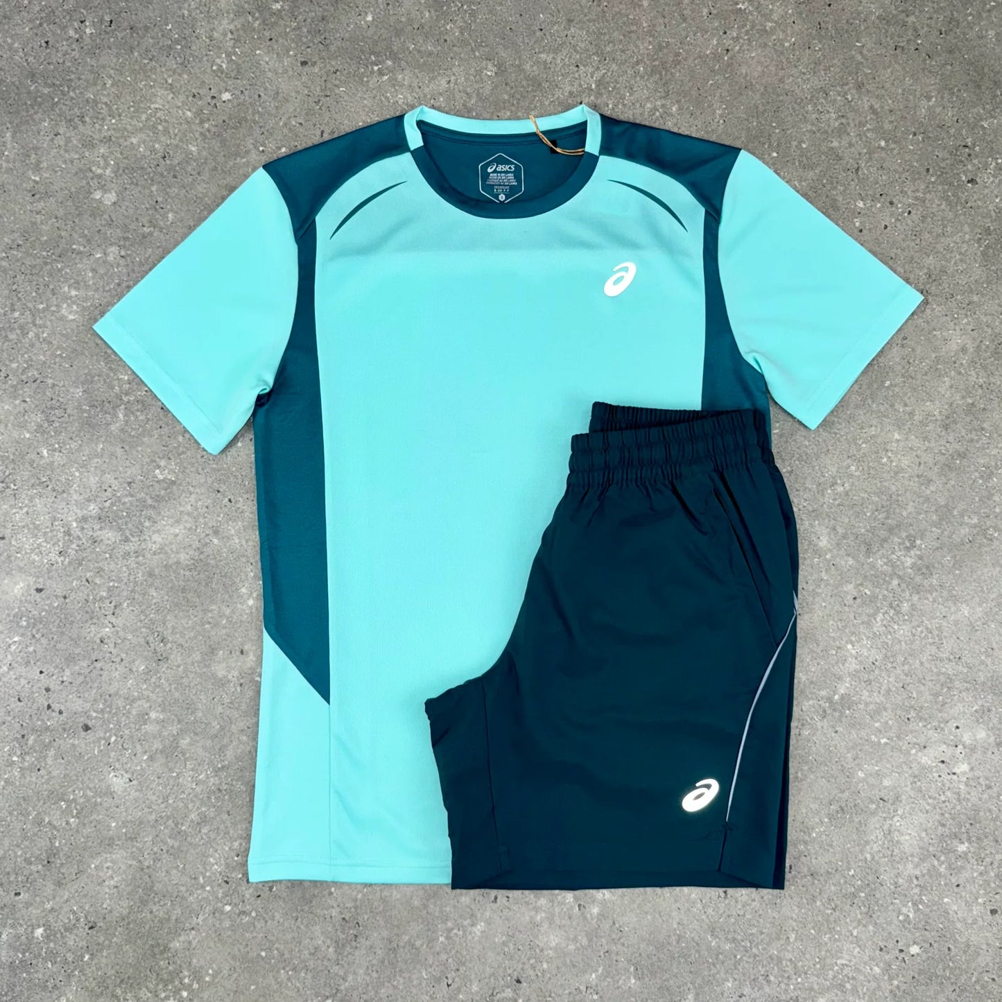 ASICS CURVED SEAM T-SHIRT & SHORT SET - MINT/SAXON GREEN