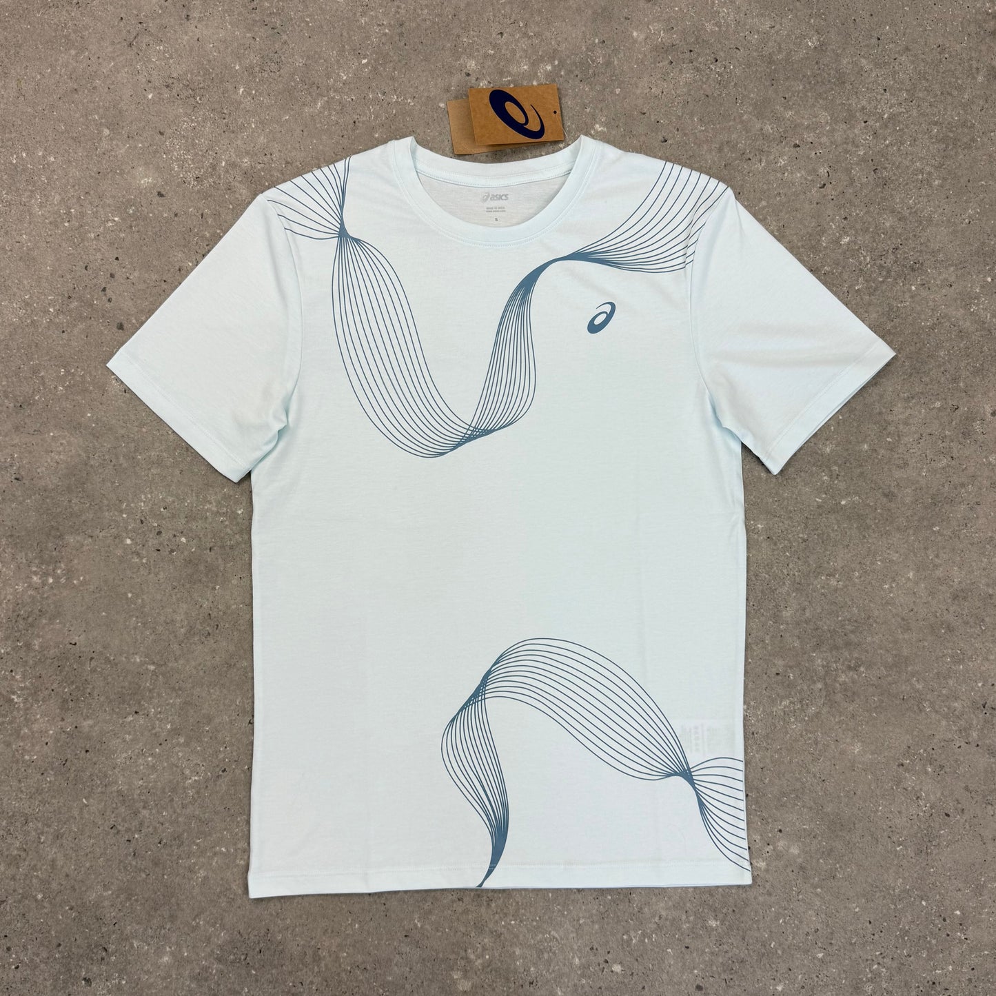 ASICS ASYMMETRIC GRAPHIC T-SHIRT - ARCTIC BLUE
