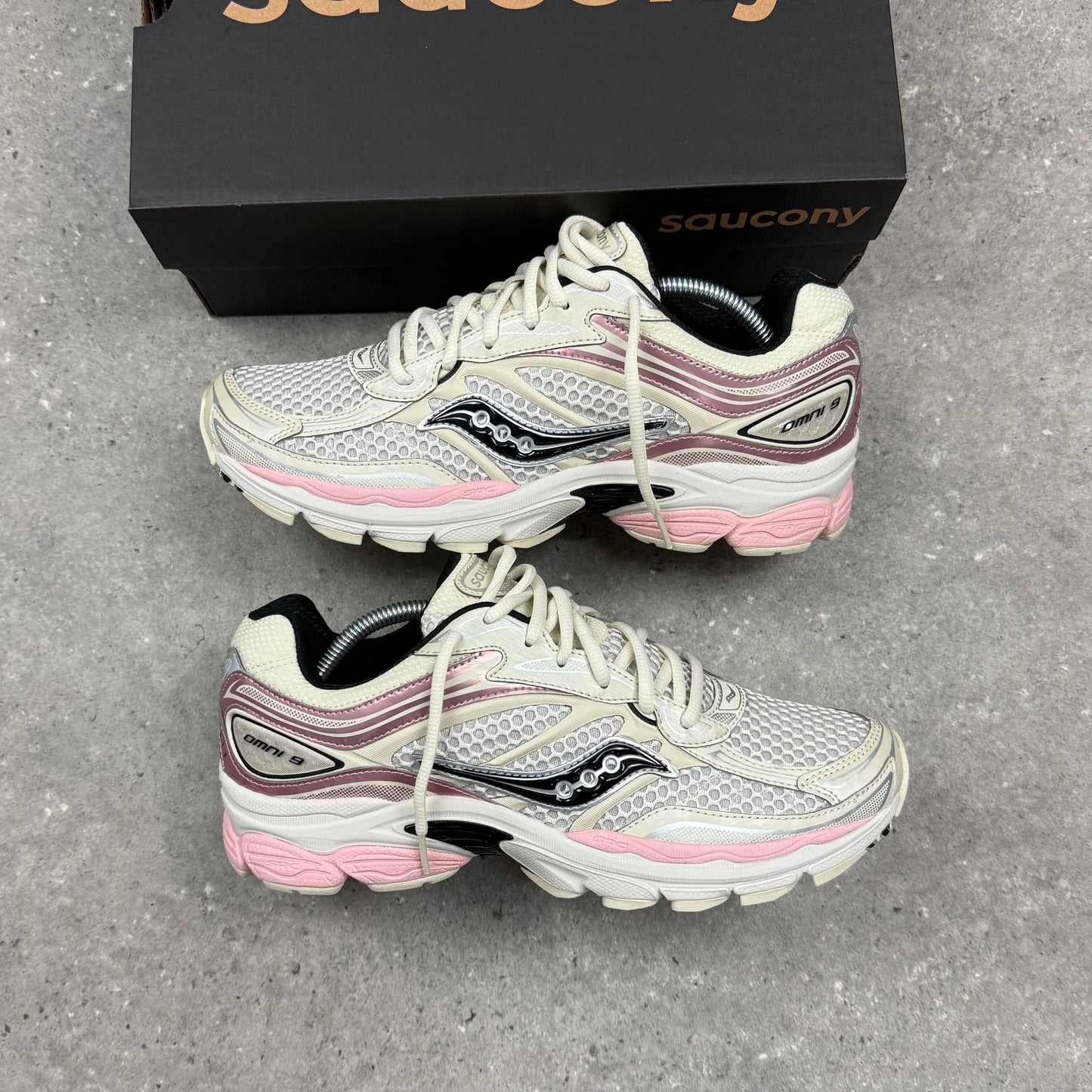 SAUCONY OMNI PRO GRID 9 - PINK / CREAM