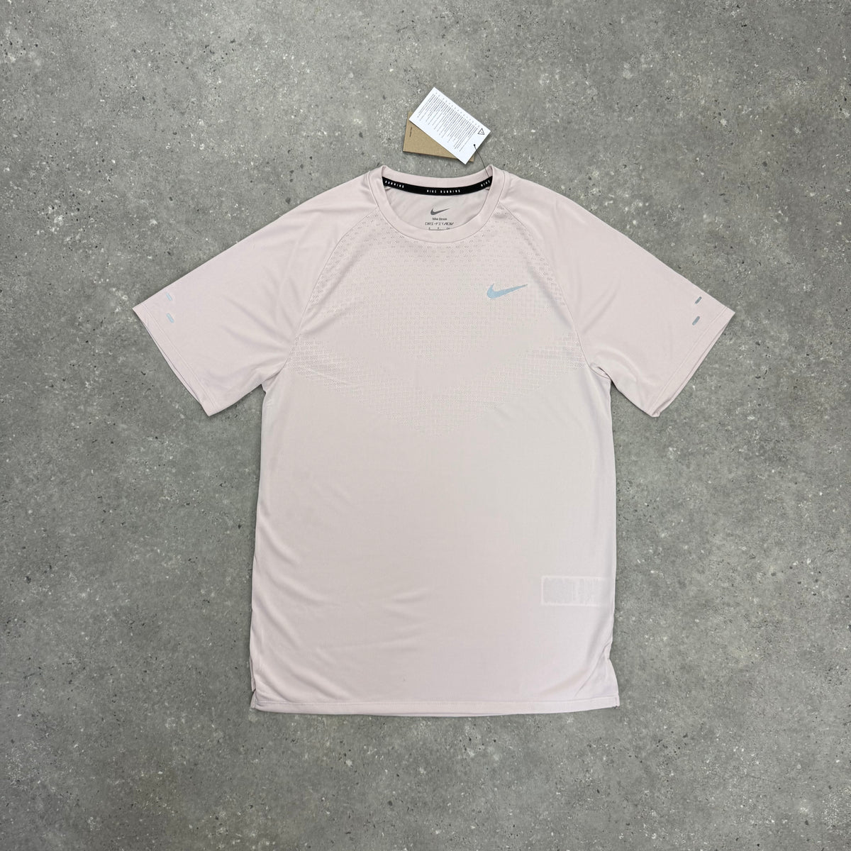 NIKE ADV STRIDE T-SHIRT - PINK FOAM