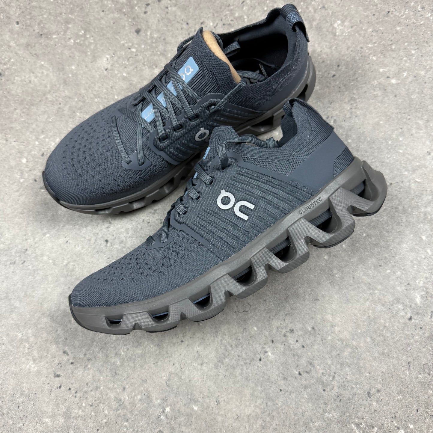 ON RUNNING CLOUDSWIFT 4 - STONE / ASPHALT