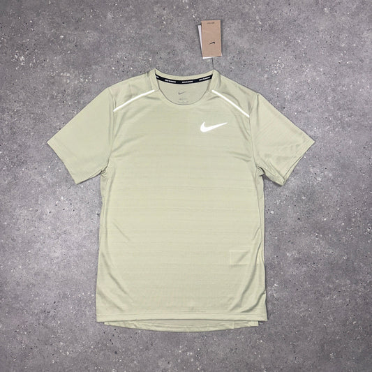 NIKE MILER T-SHIRT -  OLIVE