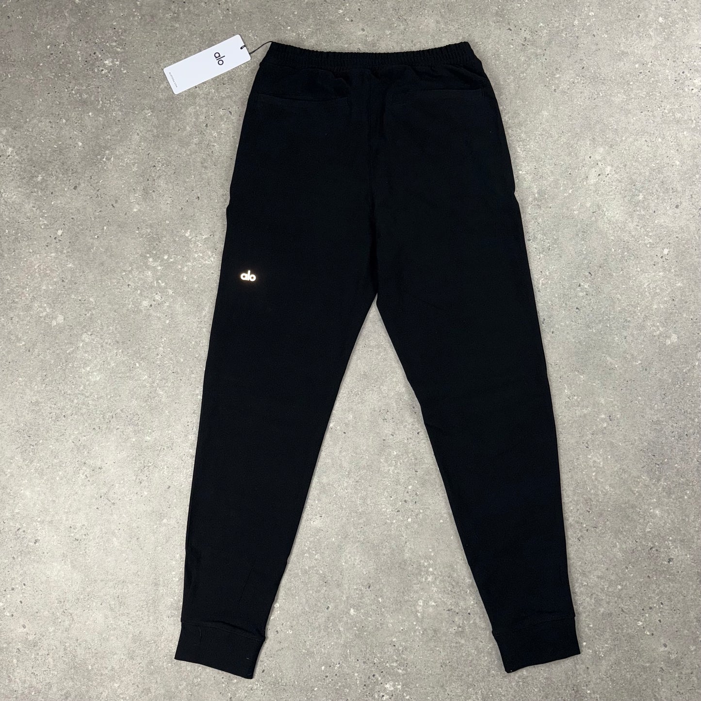 ALO CONQUER JOGGER - BLACK