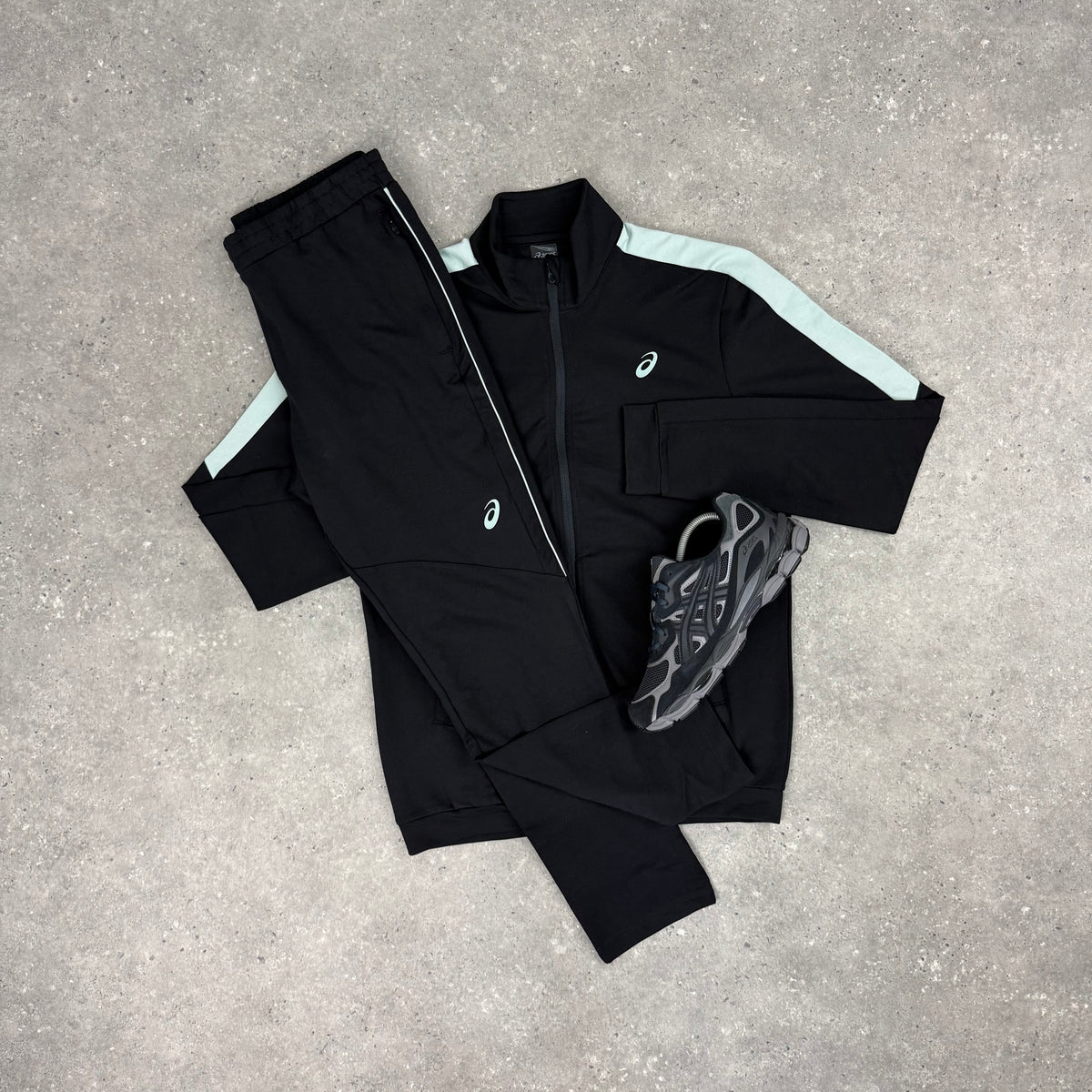 ASICS CLASSIC TRACKSUIT - BLACK