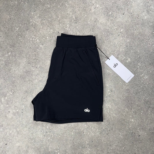 ALO REPETITION 5” SHORTS - BLACK