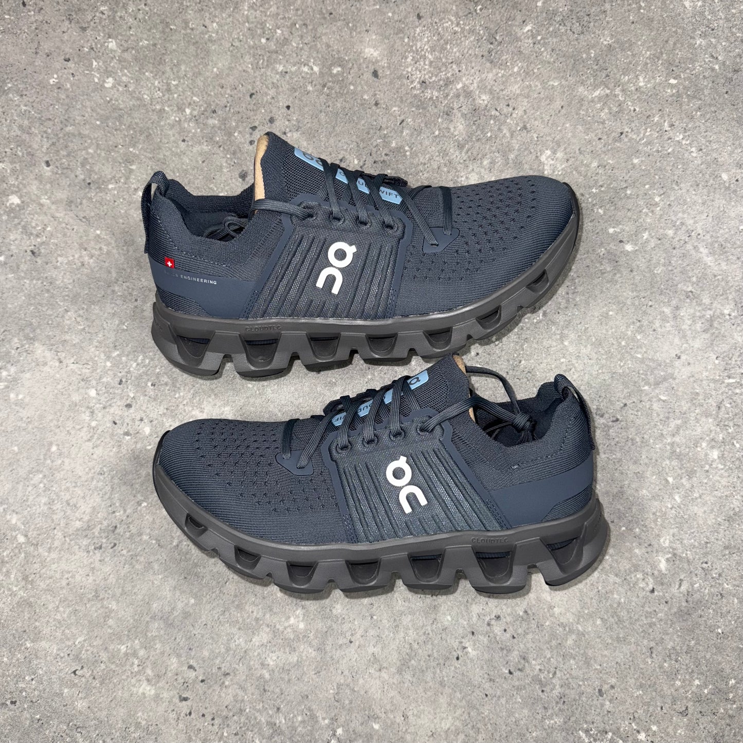 ON RUNNING CLOUDSWIFT 4 - STONE / ASPHALT