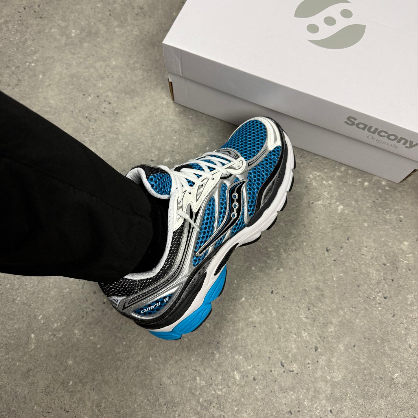 SAUCONY OMNI PRO GRID 9 - “ROYAL/SILVER”