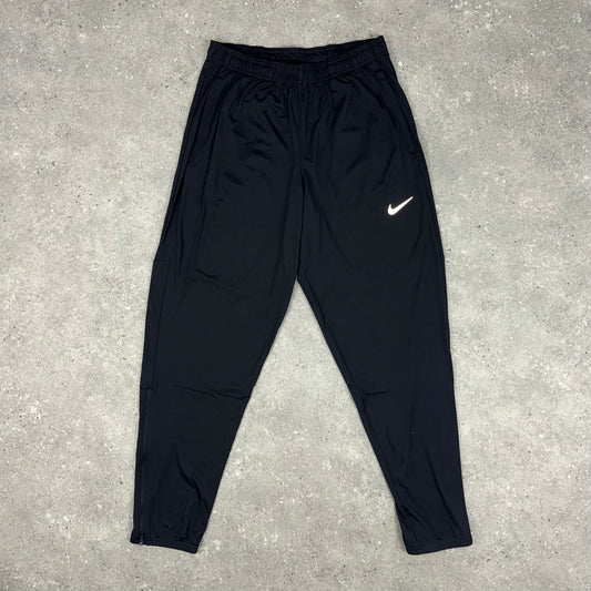 NIKE CHALLENGER PANTS - BLACK