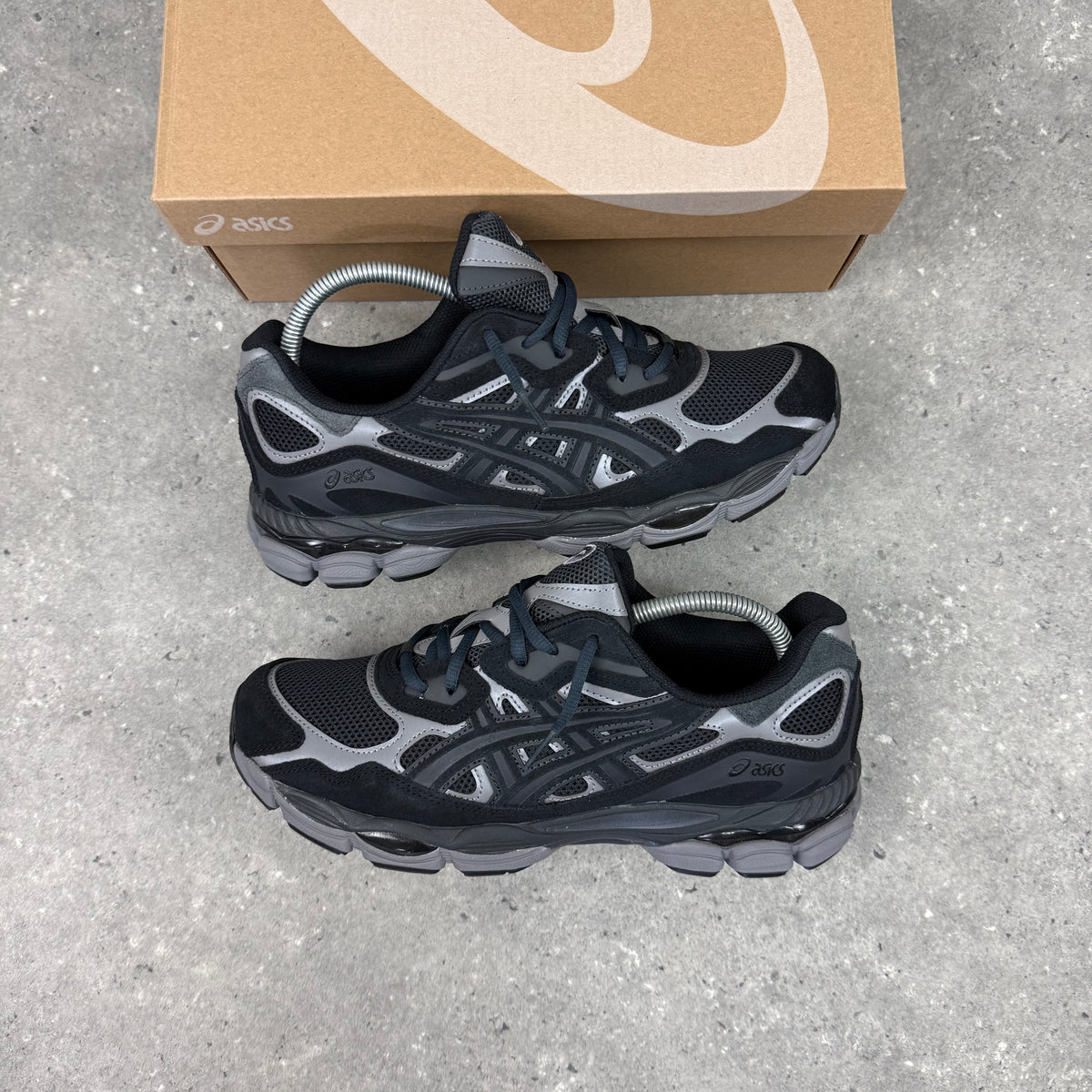 ASICS GEL NYC - GRAPHITE GREY / BLACK