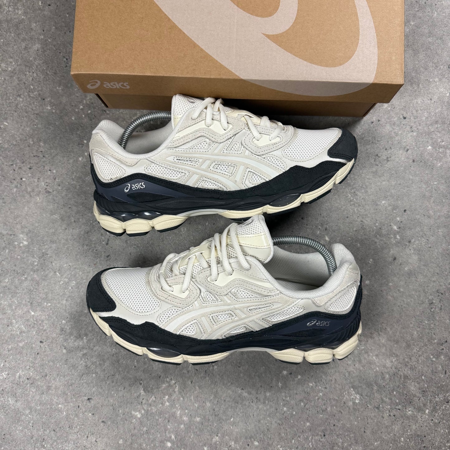 ASICS GEL NYC - WHITE / SMOKE GREY