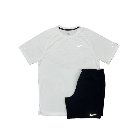 NIKE ADV STRIDE T-SHIRT AND SHORTS SET - WHITE / BLACK